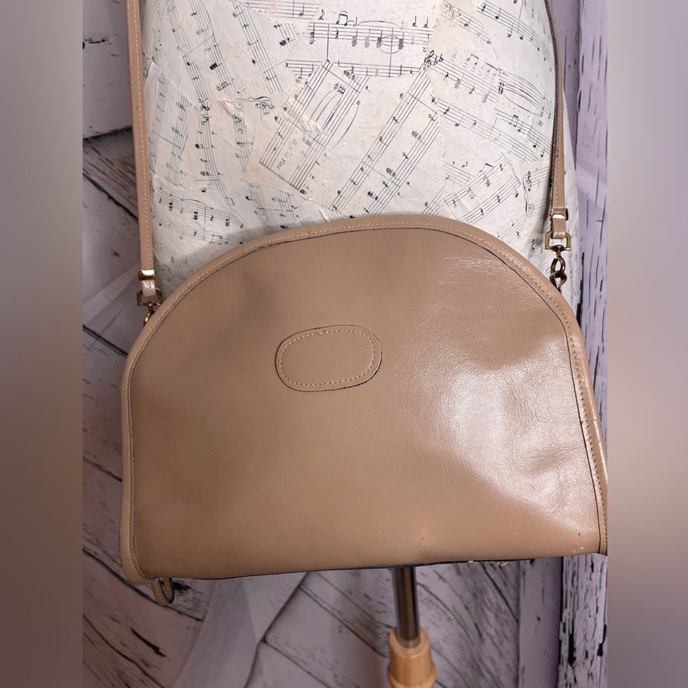 VINTAGE ETRA Leather Crossbody/Wristlet Tan